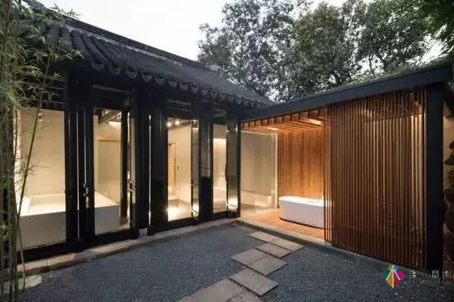 中式庭院式別墅有山有水有詩意，住進(jìn)如詩如畫的庭院別墅