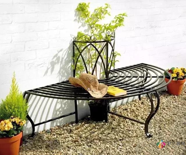 天然石材在花園設(shè)計里起到至關(guān)重要的元素!