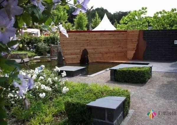 庭院花園設(shè)計(jì)怎么少的了水景？