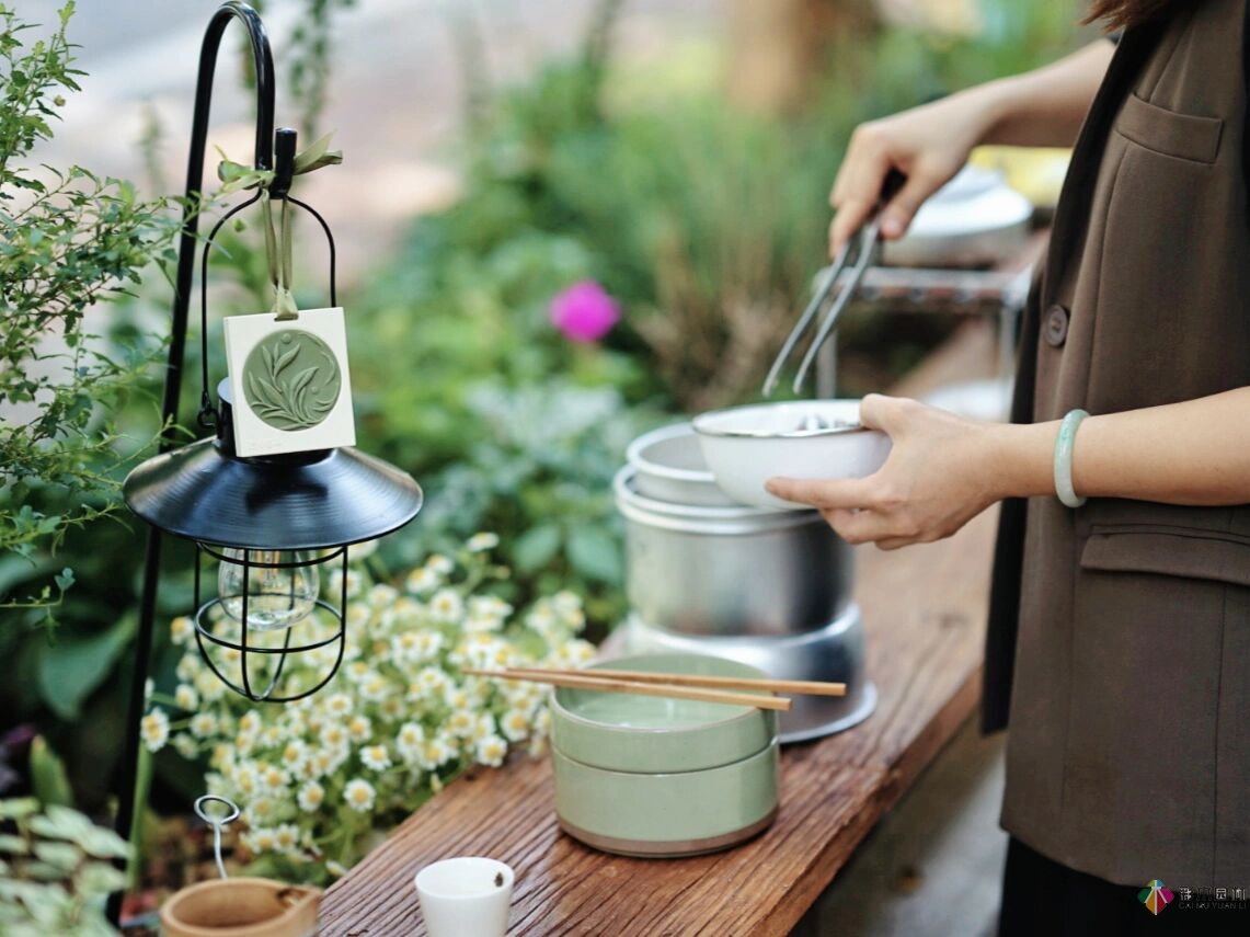 DIY園藝:自建設計100㎡花園。花不了多少錢，卻很有成就感。
